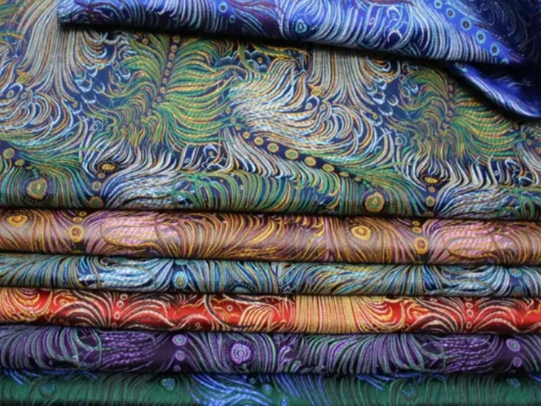 结果展示丝绸高光谱数据采集